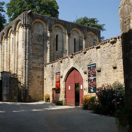 La Vieille Maison Rose Panzió Nanteuil-en-Vallée Kültér fotó